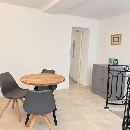 Le Clos Guillaume Apartment *
