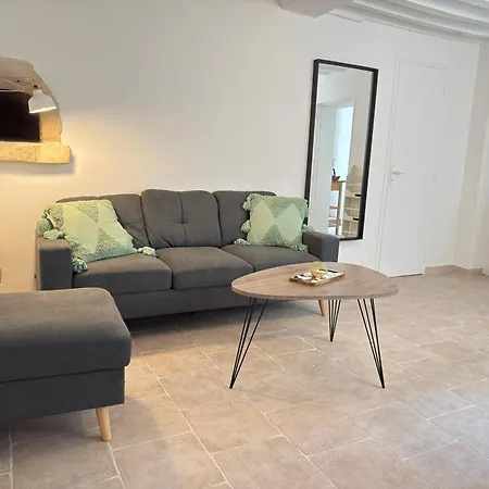 Le Clos Guillaume Apartment *